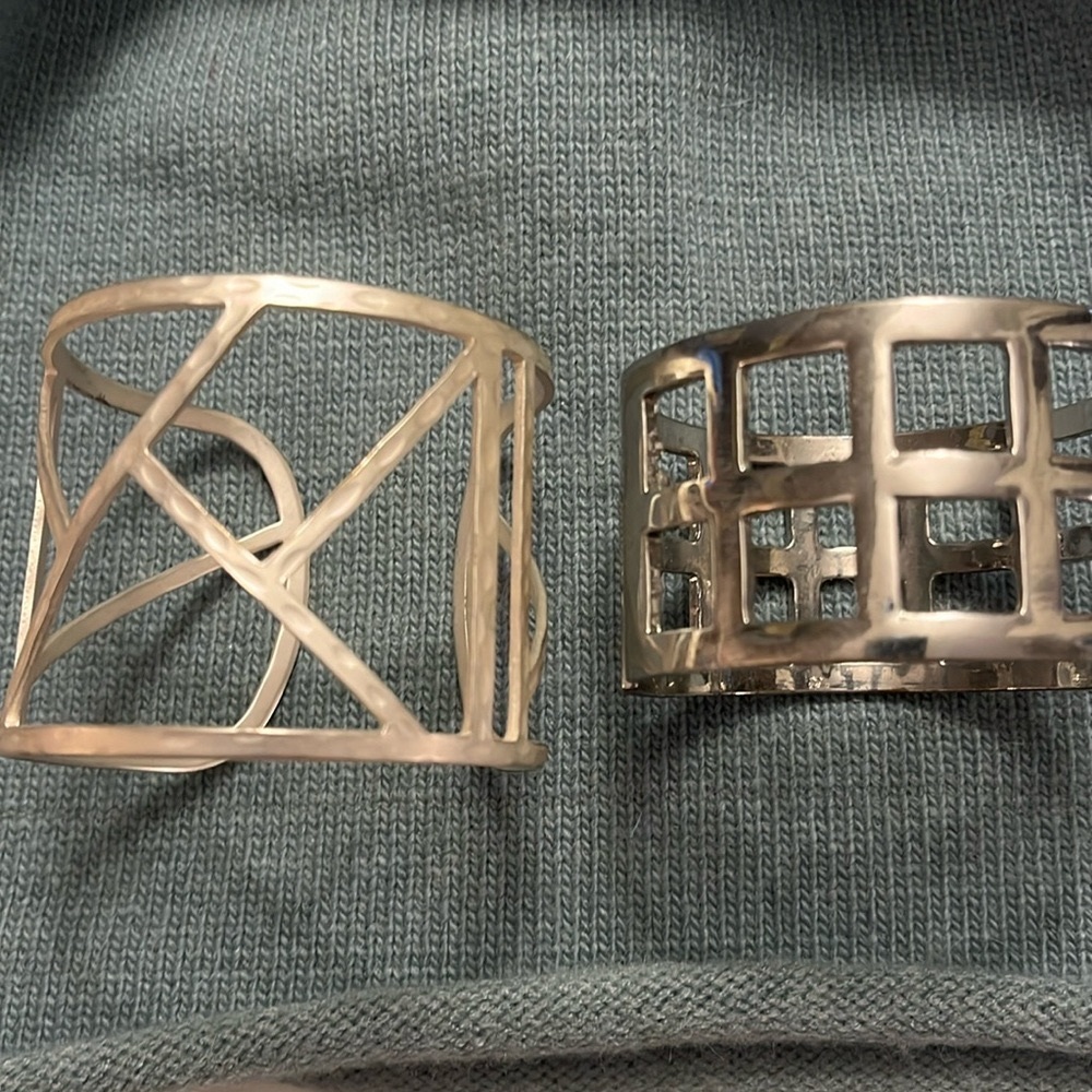 Lot of 2 bracelets